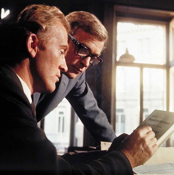 Agent Palmer: Případ Ipcress - Z filmu - Gordon Jackson, Michael Caine