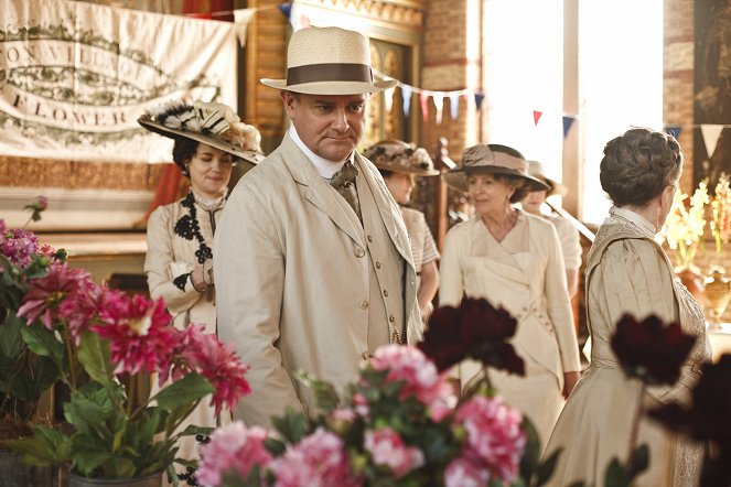 Downton Abbey - Episode 5 - Kuvat elokuvasta - Elizabeth McGovern, Hugh Bonneville, Penelope Wilton
