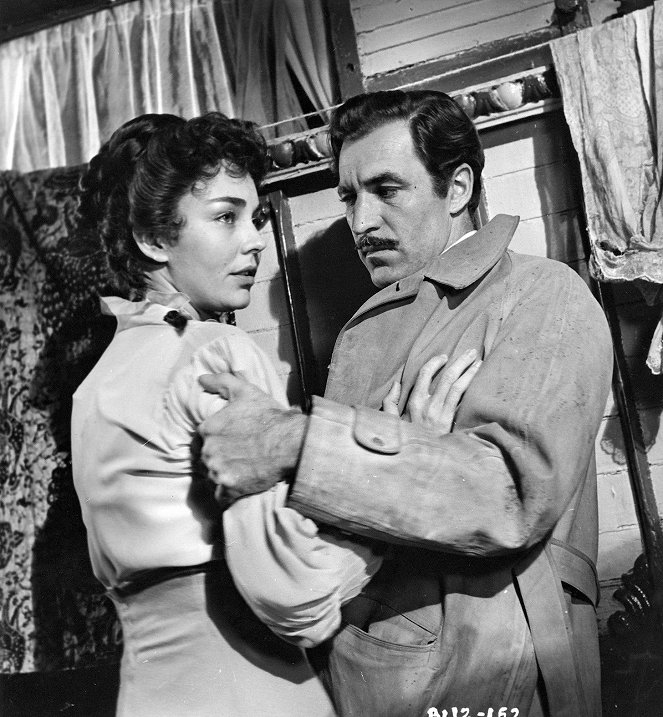 The Wild Heart - Photos - Jennifer Jones, David Farrar