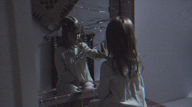 Paranormal Activity: Inny wymiar - Z filmu - Ivy George