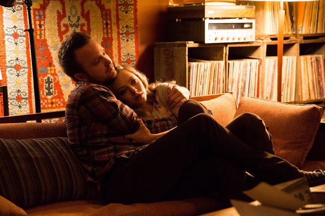 Fathers and Daughters - Van film - Aaron Paul, Amanda Seyfried