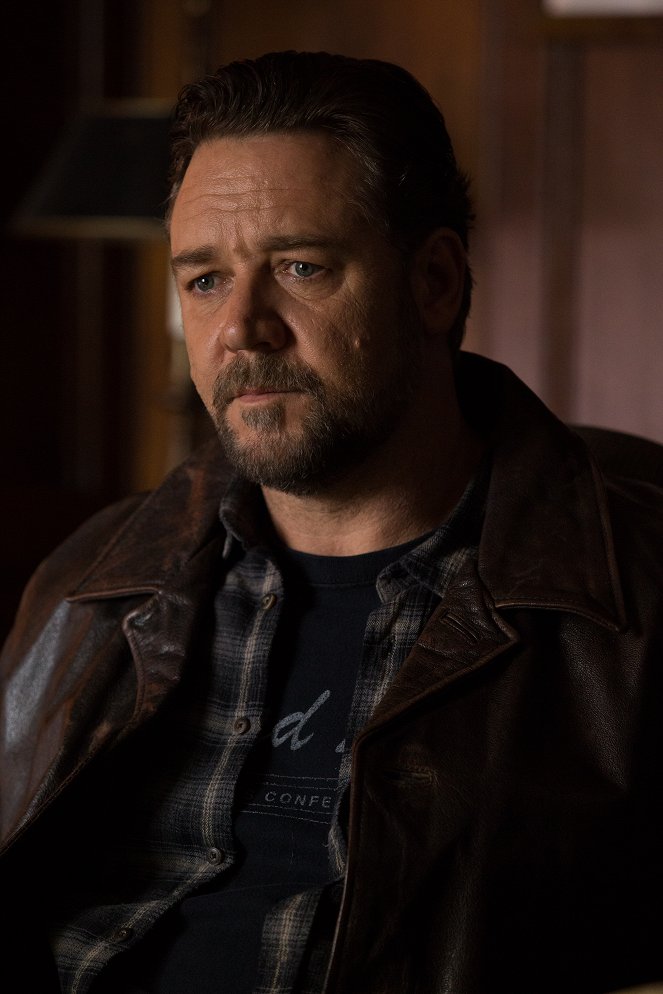 Fathers and Daughters - Photos - Russell Crowe