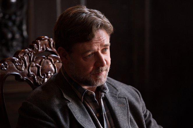 Fathers and Daughters - Photos - Russell Crowe