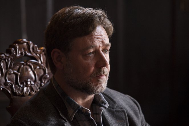 Fathers and Daughters - Photos - Russell Crowe