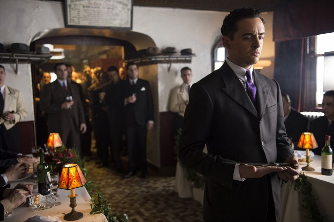 Boardwalk Empire - Season 5 - Golden Days for Boys and Girls - Photos - Vincent Piazza