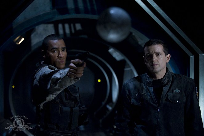 SGU Stargate Universe - Darkness - Photos