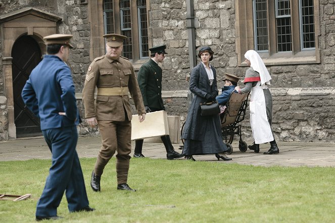 Downton Abbey - Kriegszeiten - Filmfotos - Allen Leech, Jessica Brown Findlay