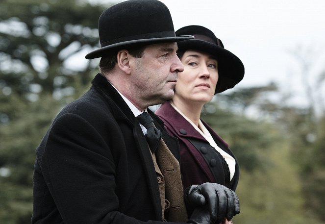 Downton Abbey - Episode 1 - De la película - Brendan Coyle, Maria Doyle Kennedy