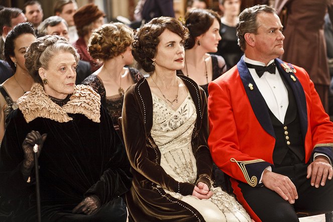 Downton Abbey - Kriegszeiten - Filmfotos - Maggie Smith, Elizabeth McGovern, Michelle Dockery, Hugh Bonneville
