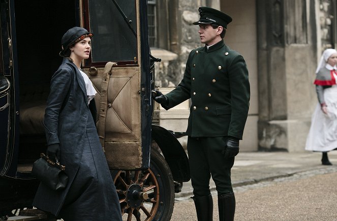 Downton Abbey - Kriegszeiten - Filmfotos - Jessica Brown Findlay, Allen Leech