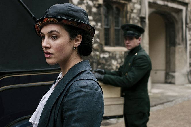 Downton Abbey - Season 2 - Episode 1 - Promo - Jessica Brown Findlay