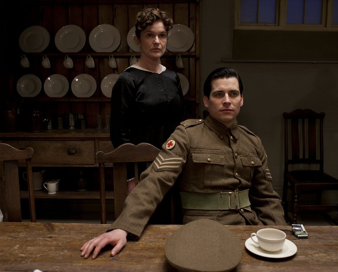 Downton Abbey - Bates' Rückkehr - Werbefoto - Siobhan Finneran, Robert James-Collier