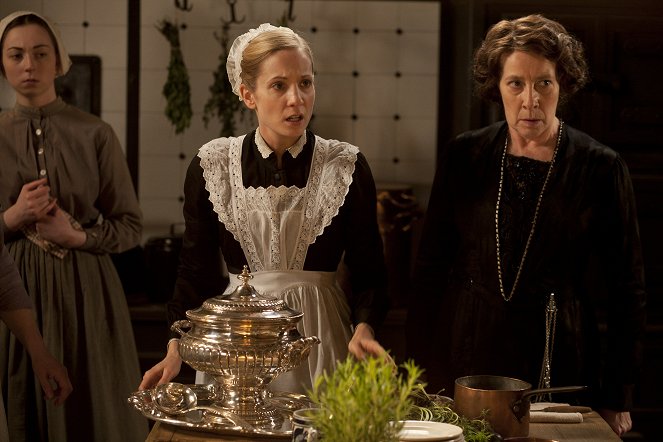 Downton Abbey - Episode 4 - Z filmu - Joanne Froggatt, Phyllis Logan