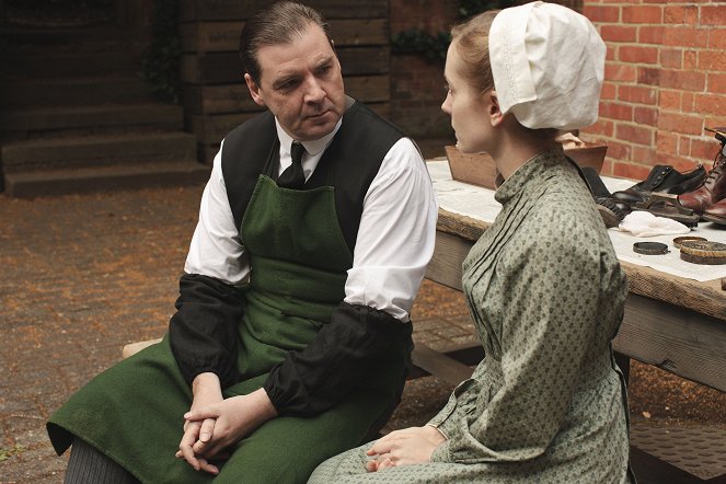 Downton Abbey - Episode 5 - Van film - Brendan Coyle, Joanne Froggatt