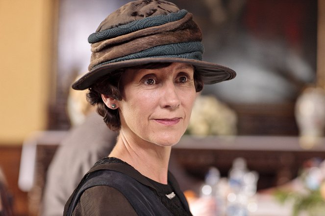 Downton Abbey - Season 2 - Das Wunder - Filmfotos - Christine Mackie