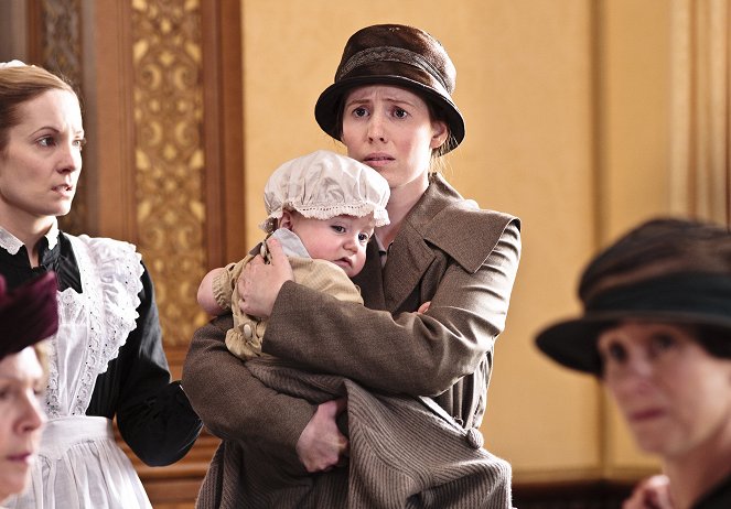 Downton Abbey - Episode 7 - Z filmu - Joanne Froggatt, Amy Nuttall