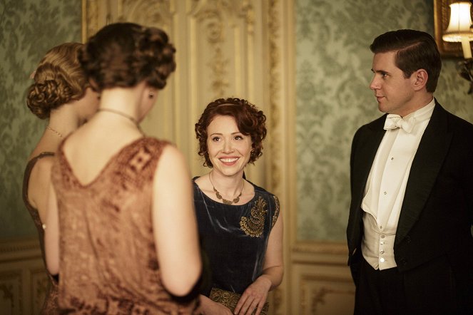 Downton Abbey - Season 5 - Episode 1 - Photos - Daisy Lewis, Allen Leech