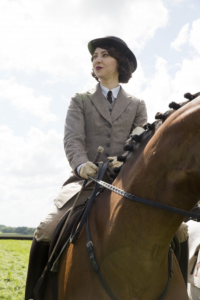 Downton Abbey - Episode 6 - Photos - Catherine Steadman