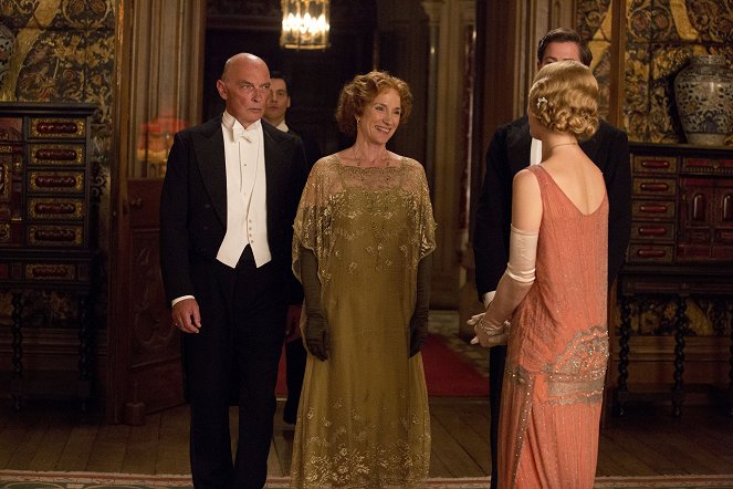 Downton Abbey - Episode 7 - Photos - James Faulkner, Penny Downie