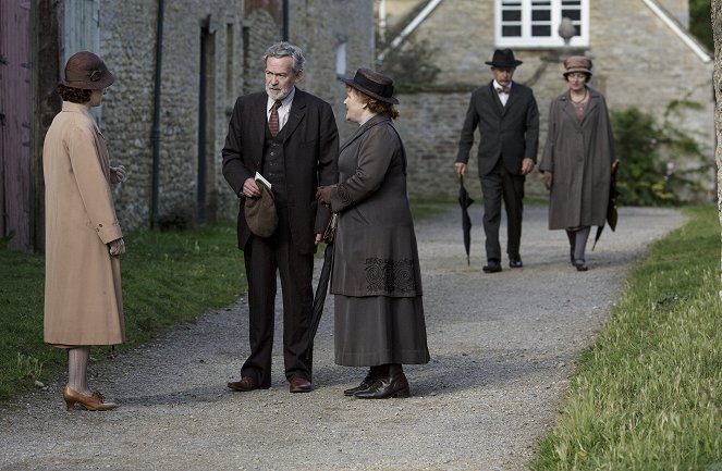 Downton Abbey - Episode 8 - Van film - Paul Copley, Lesley Nicol