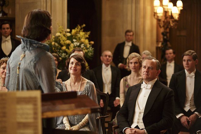 Downton Abbey - Episode 3 - Kuvat elokuvasta - Elizabeth McGovern, Lily James, Hugh Bonneville, Allen Leech