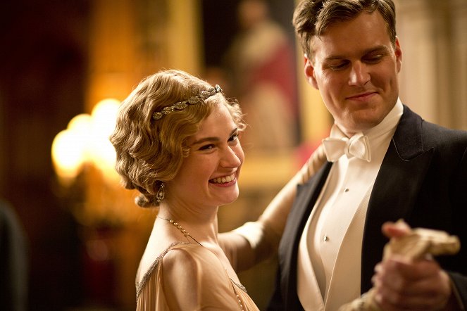 Downton Abbey - Episode 3 - Kuvat elokuvasta - Lily James, Andrew Alexander