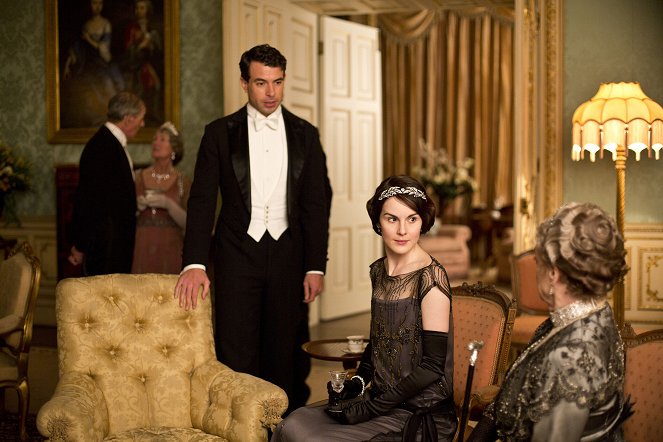 Downton Abbey - Season 4 - Episode 3 - Photos - Tom Cullen, Michelle Dockery