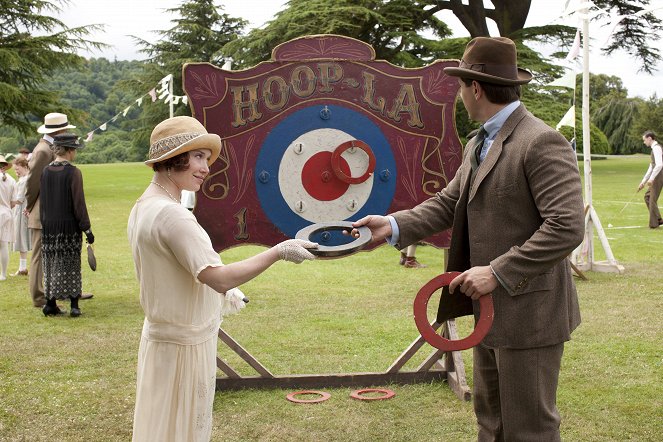 Downton Abbey - Season 4 - Episode 8 - Photos - Daisy Lewis