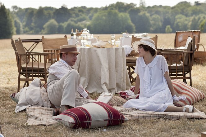 Downton Abbey - Sezon londyński - Z filmu - Paul Giamatti, Poppy Drayton