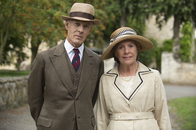 Downton Abbey - Besuch aus Amerika - Werbefoto - Douglas Reith, Penelope Wilton