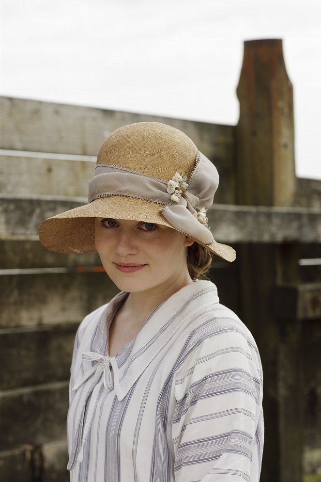 Downton Abbey - Besuch aus Amerika - Werbefoto - Cara Theobold