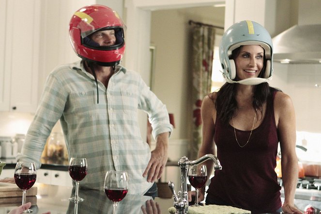 Cougar Town: Miasto kocic - Miłosny dotyk - Z filmu - Courteney Cox