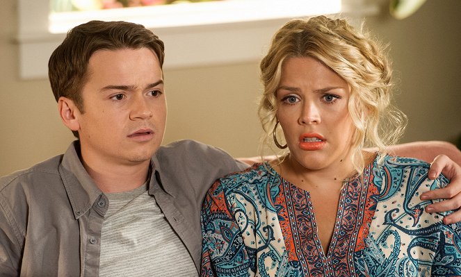 Město žen - Život je změna - Z filmu - Dan Byrd, Busy Philipps