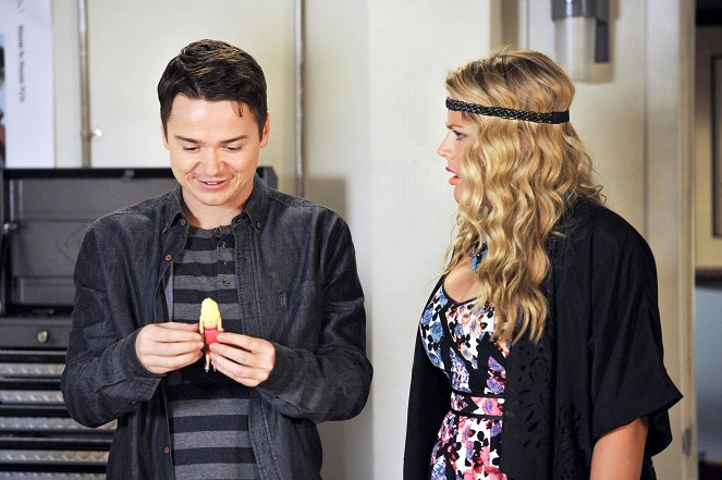 Cougar Town - Depending on You - Photos - Dan Byrd, Busy Philipps