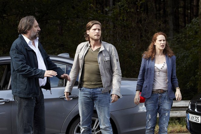 Countdown - Die Jagd beginnt - Season 3 - Suizid - Z filmu - Andreas Windhuis, Sebastian Ströbel, Chiara Schoras