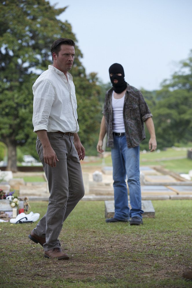 Rectify - Jacob's Ladder - Z filmu - Aden Young