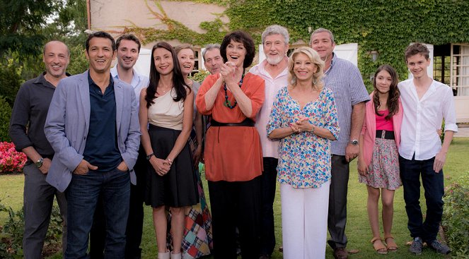 A Wonderful Family - Photos - Kamel Belghazi, Jennifer Lauret, Anny Duperey, Patrick Préjean, Béatrice Agenin, Laurent Gamelon