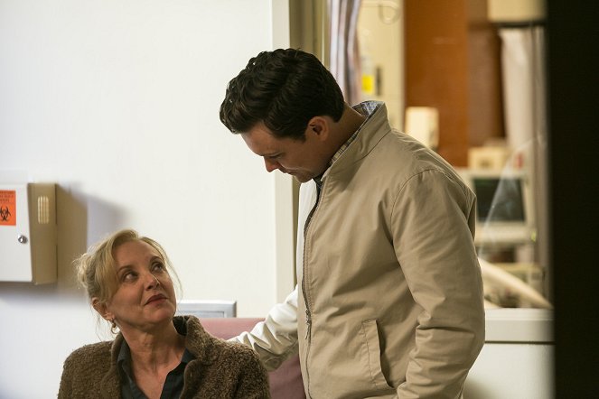 Rectify - Running with the Bull - Photos - J. Smith-Cameron, Clayne Crawford
