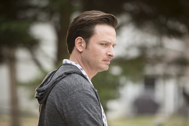 Rectify - Thrill Ride - Do filme - Aden Young