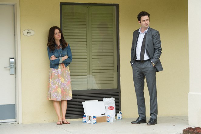 Rectify - The Source - Photos - Abigail Spencer, Luke Kirby