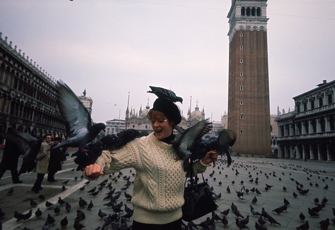 Venedig sehen - und erben... - Filmfotos - Maggie Smith