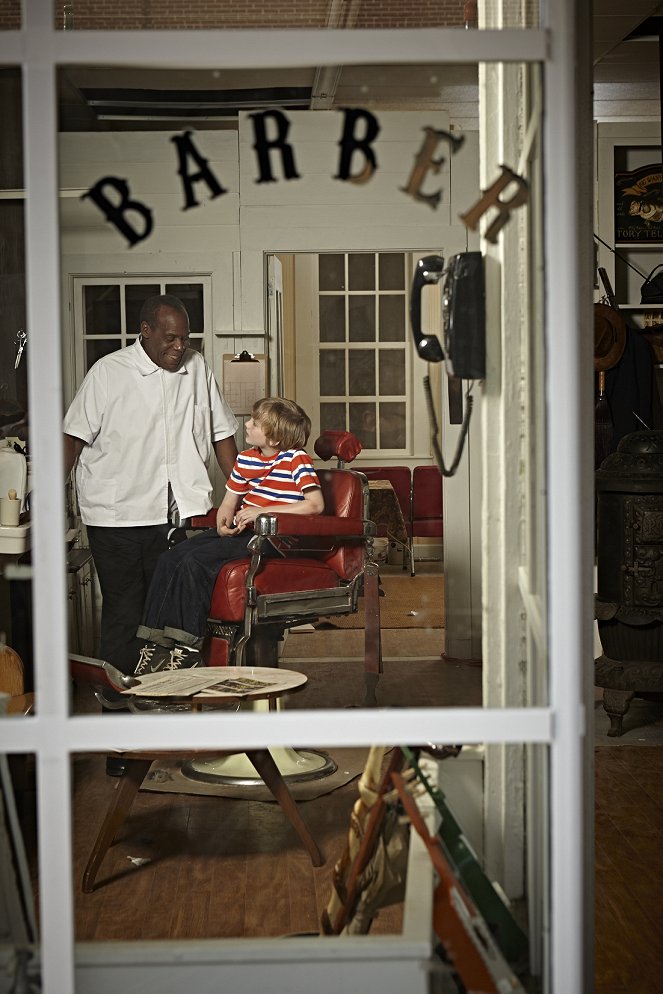 Shuffleton's Barbershop - Werbefoto - Danny Glover, Dashiell Pledger-Levine