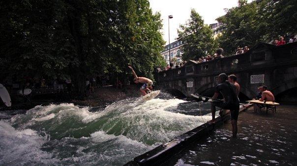 Keep Surfing - De la película