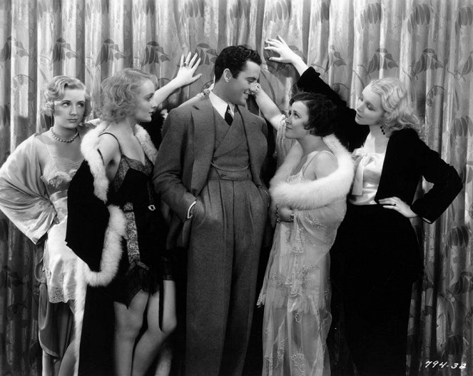 Safety in Numbers - Van film - Josephine Dunn, Carole Lombard, Charles 'Buddy' Rogers, Kathryn Crawford, Virginia Bruce