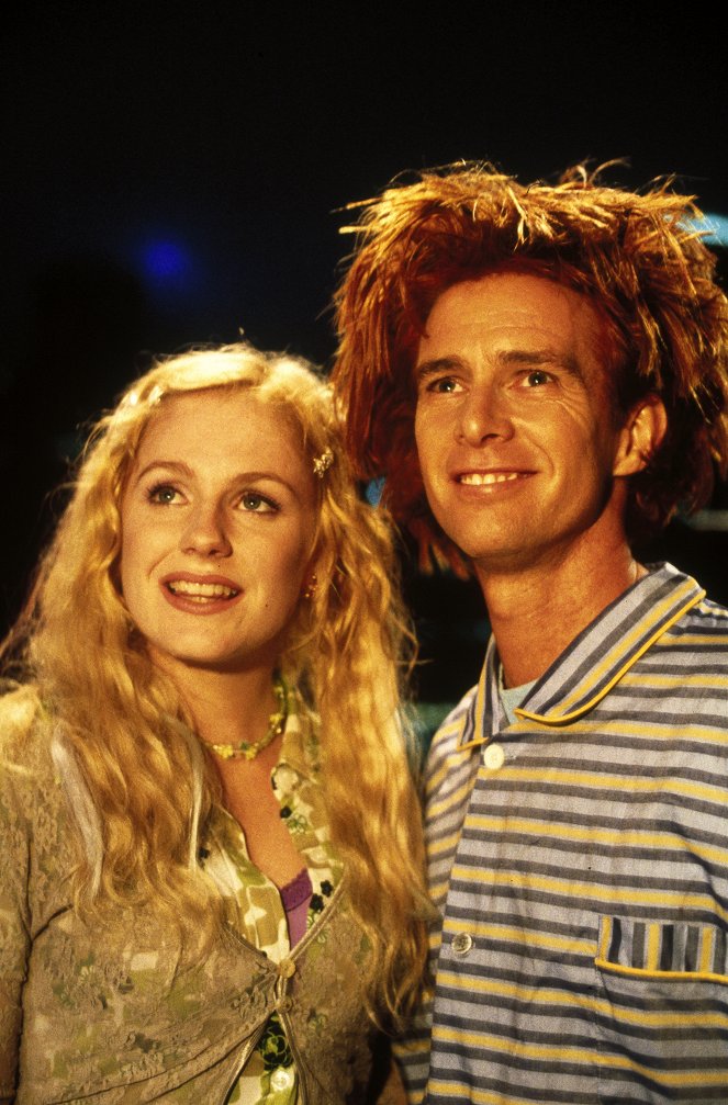 Mr. Accident - Z filmu - Helen Dallimore, Yahoo Serious