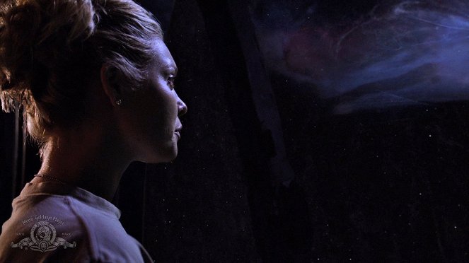 Stargate Universe - Intervention - Filmfotos - Alaina Huffman
