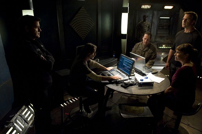 Stargate Universe - Bündnisse - Filmfotos