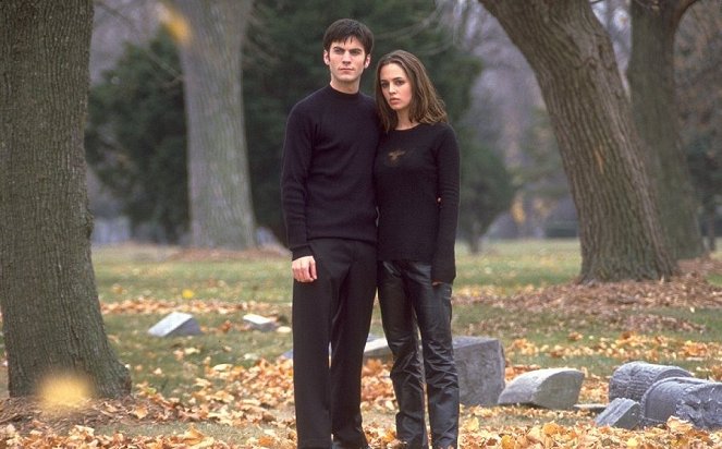 Escapando de la oscuridad - De la película - Wes Bentley, Eliza Dushku