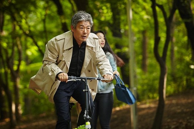 The Accidental Detective - Photos - Dong-il Seong