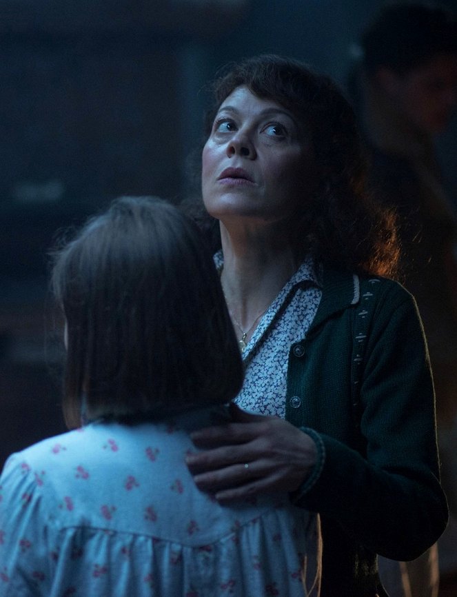 The Woman in Black 2: Angel of Death - Photos - Helen McCrory